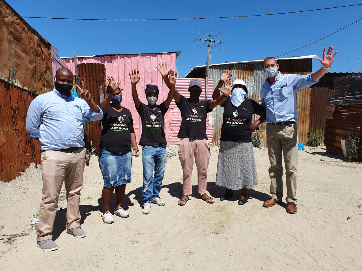 James and Xolani visiting the Makukhanye Art Room in Khayelitsha